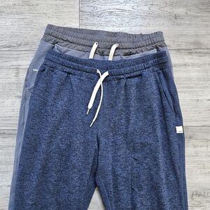 Vuori Bundle (2) womens Joggers size small Blue Sunday performance